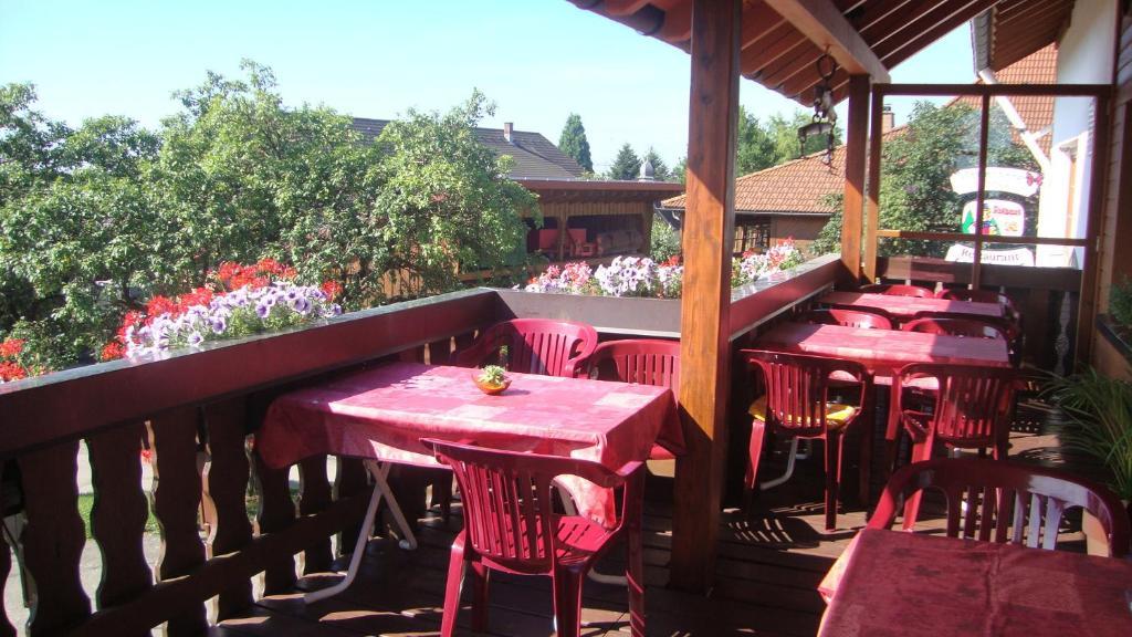 Mettenberger Hof - Pension Графенхаузен Экстерьер фото